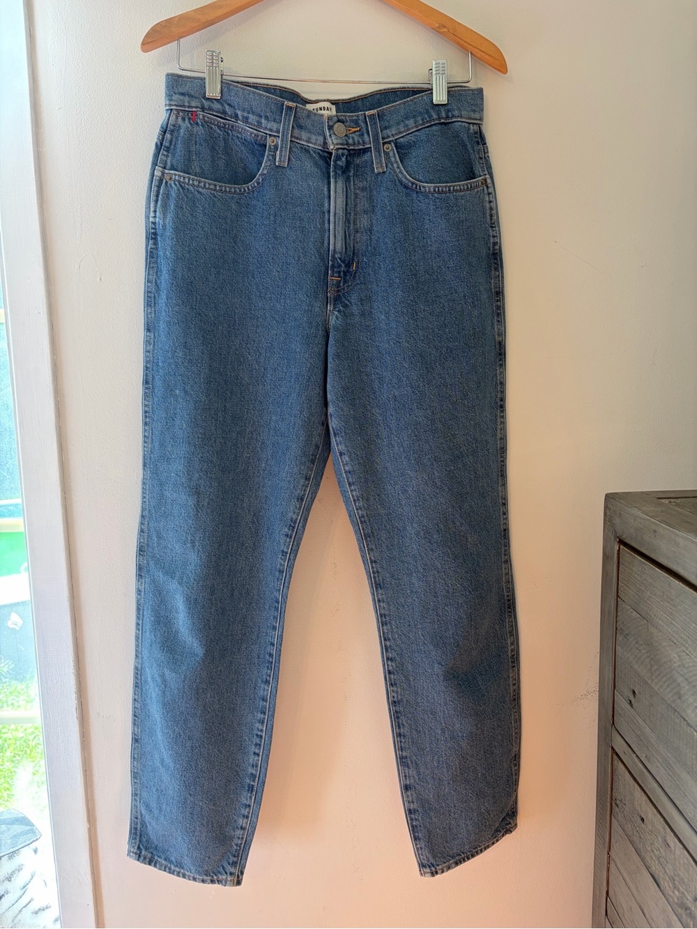 Sunday Best Size 28 Mom Fit Slight Tapered Leg High Waist Denim Zip Fly Jeans